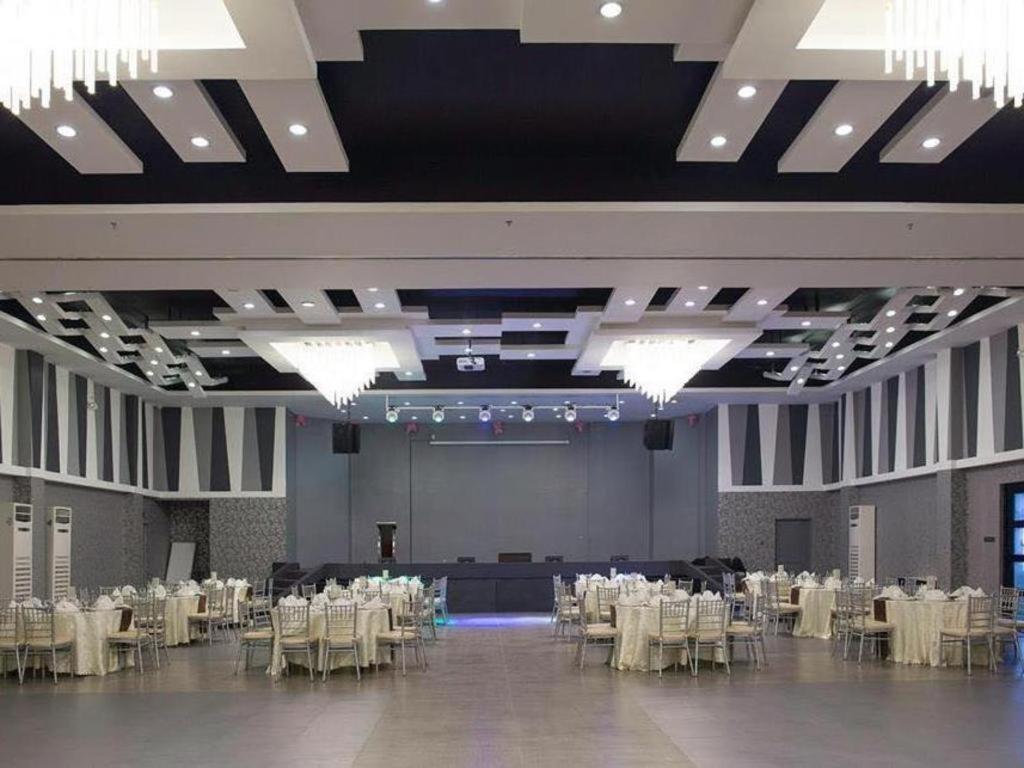 อิซาเบลา เซน โฮเต็ล แอนด์ เรสเทอรองต์ คอร์ปอเรชั่น Hotel City of Santiago ภายนอก รูปภาพ